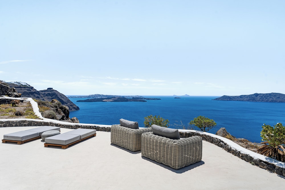 Neraé Santorini