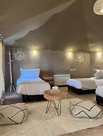Sunbright luxury camp