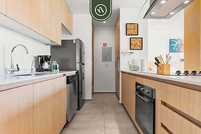 Oceanview 1 BR Condo With Private Beach - Pools