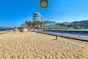 Oceanview 1 BR Condo With Private Beach - Pools