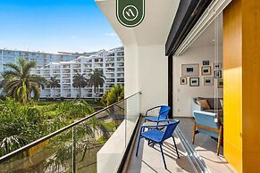 Oceanview 1 BR Condo With Private Beach - Pools