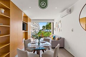 Oceanview 1 BR Condo With Private Beach - Pools