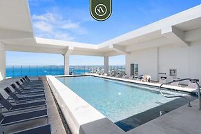 Oceanfront 3 BR Condo With Private Beach - Pools