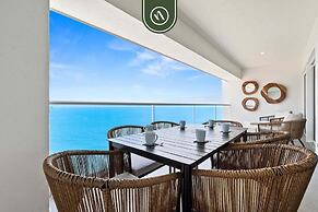 Oceanfront 3 BR Condo With Private Beach - Pools