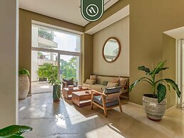Oceanfront 3 BR Condo With Private Beach - Pools