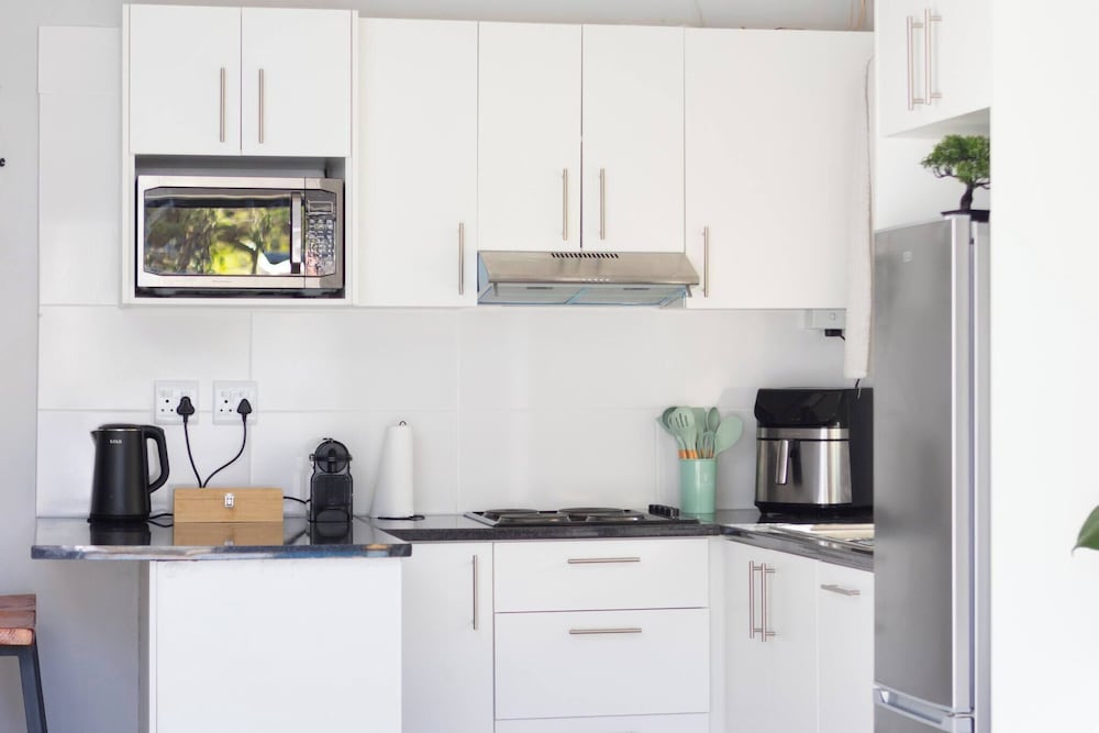 Room-luxurious Private Apartment With Po
