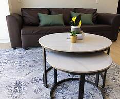 Room-luxurious Private Apartment With Po
