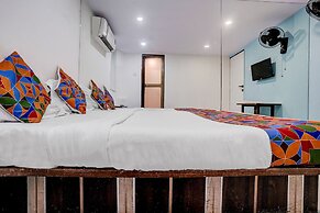 Fabhotel Blue Light