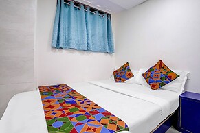 Fabhotel Blue Light