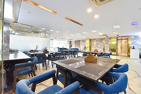 Fabhotel Prime Royal Elite