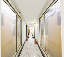 Fabhotel The Royal Residency