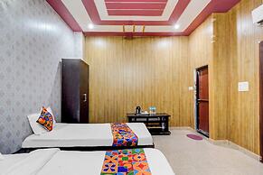 Fabhotel Chandra Dreams
