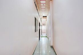 Fabhotel Chandra Dreams