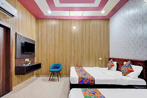 Fabhotel Chandra Dreams