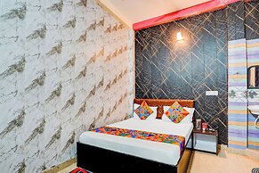 Fabhotel Chandra Dreams