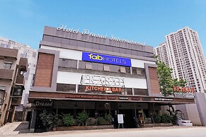Fabhotel Prasad International