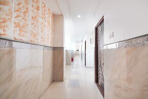 Fabhotel Prakash & Sons
