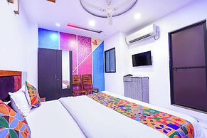 Fabhotel Prakash & Sons