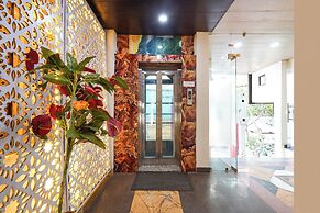 Fabhotel Prakash & Sons