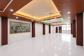 Fabhotel Prakash & Sons