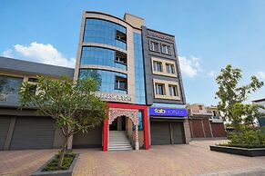 Fabhotel Prakash & Sons