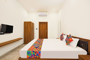 Fabhotel The Dayals & Lawns