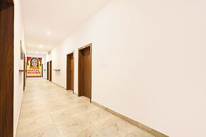 Fabhotel The Dayals & Lawns