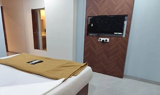Fabhotel Sunday Residency