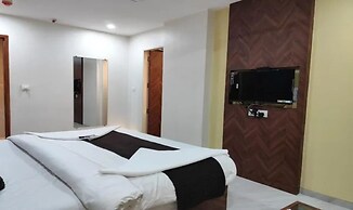 Fabhotel Sunday Residency