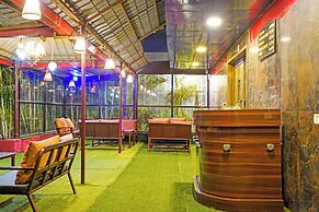 Fabhotel Arc Homes