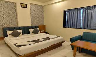Fabhotel Sunrise Comforts