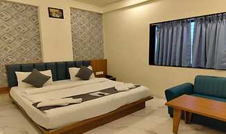 Fabhotel Sunrise Comforts