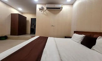 Fabhotel Blest Inn
