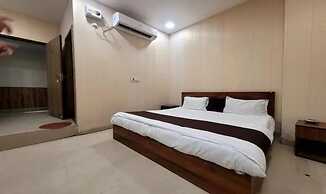 Fabhotel Blest Inn