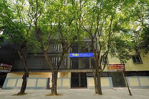 Fabhotel Sm Suites