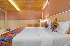 Fabhotel Golden Galaxy