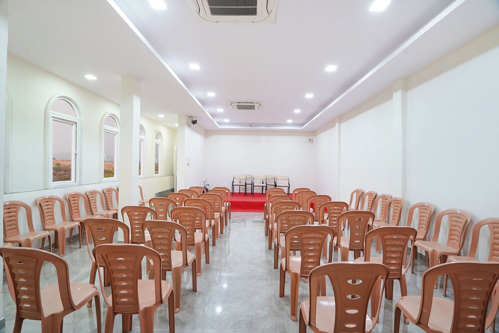Fabhotel Nakshtra Resort