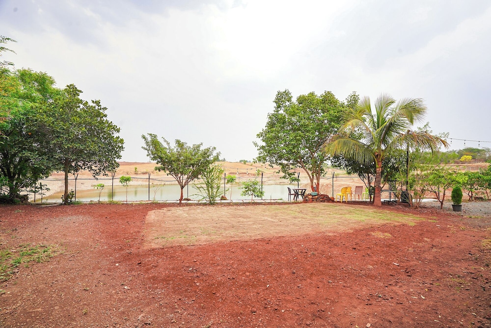 Fabhotel Nakshtra Resort
