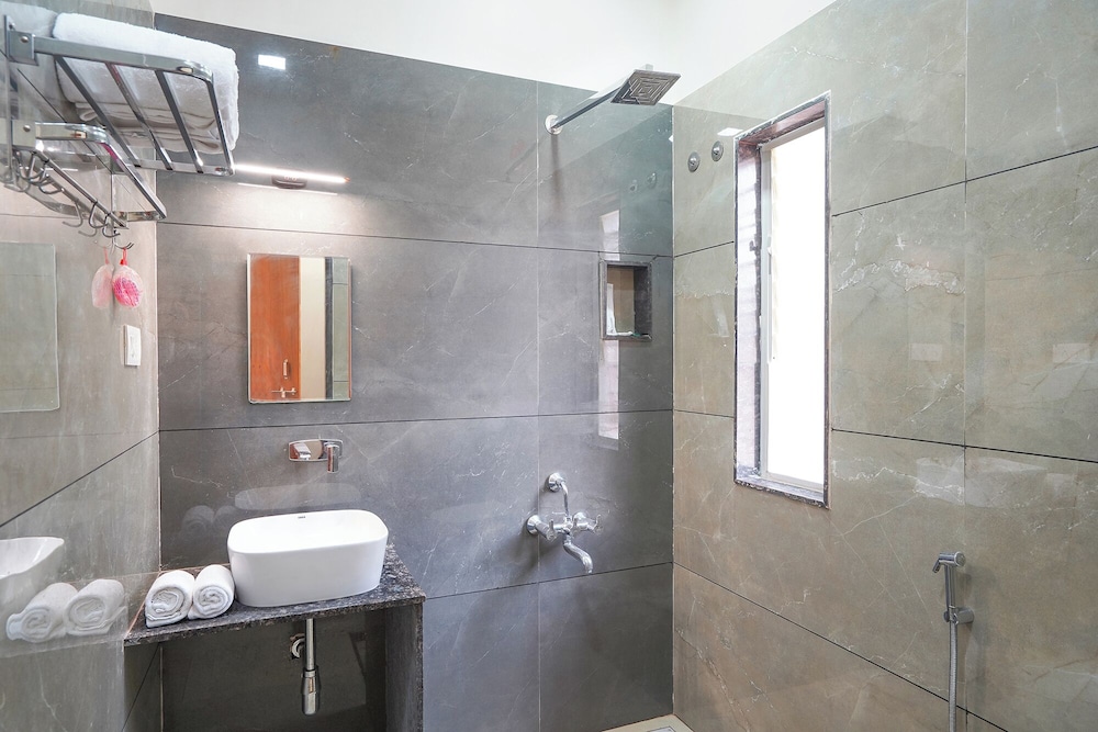 Fabhotel Nakshtra Resort