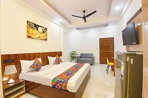 FabHotel 24x Living