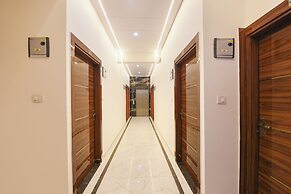 FabHotel 24x Living