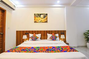 FabHotel 24x Living