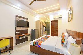 FabHotel 24x Living