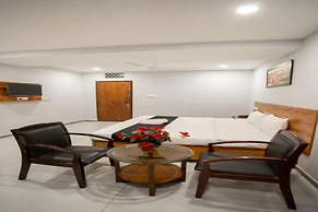Fabhotel Vaishnavi Classic