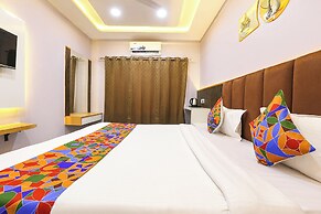 Fabhotel Suraj Palace
