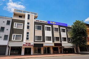 Fabhotel Suraj Palace