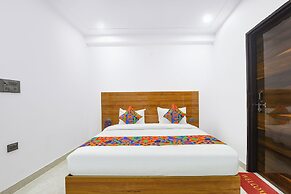Fabhotel Royal Regency
