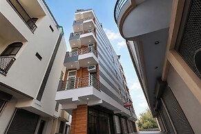 Fabhotel Royal Regency