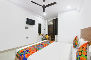 Fabhotel Royal Regency