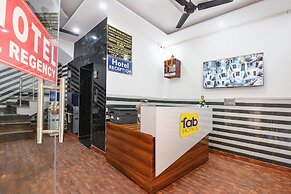 Fabhotel Royal Regency